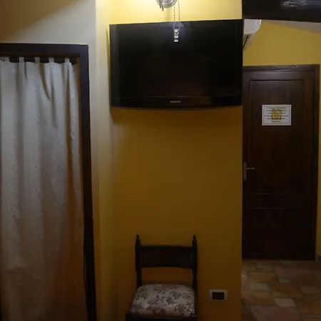 Felice לינה וארוחת בוקר גיארדיני נאקסוס