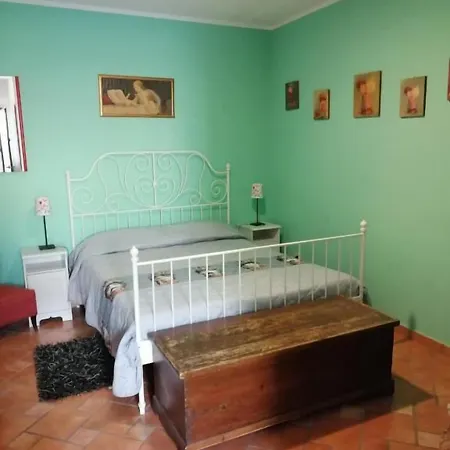 Felice Giardini Naxos